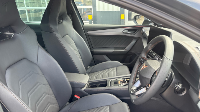 CUPRA Leon 1.5 eTSI 150 V2 5dr DSG Petrol Hatchback - Image 15
